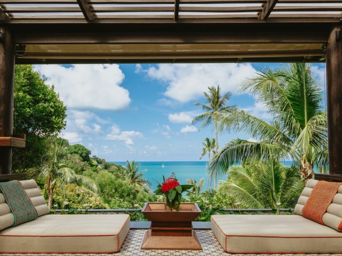 Hotels & Resorts
